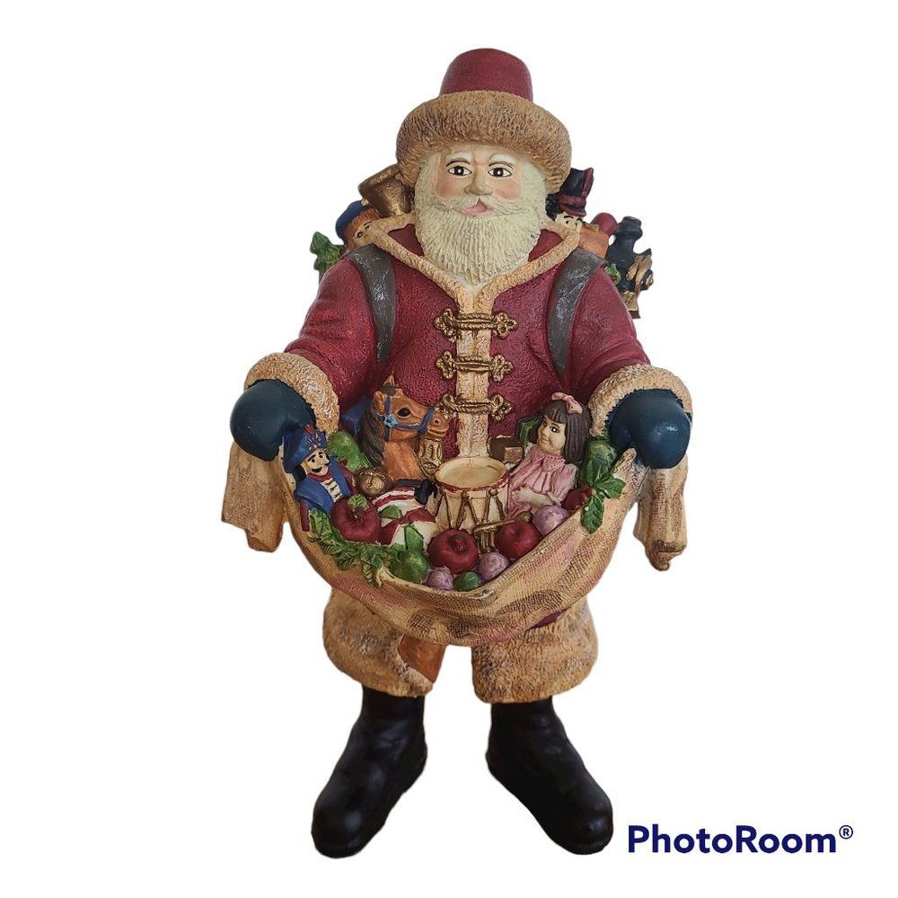 Vintage Resin Old-World Santa Carrying Bags of Toys Presents Beautiful Details